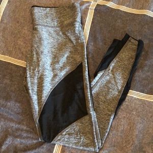 VS PINK ultimate legging with mesh